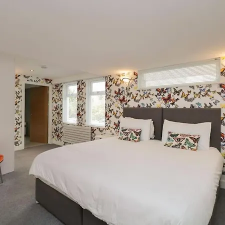 Brantlea Detached 4 Bed Home, Hot Tub, View, Parking, Pet Friendly 度假居 *