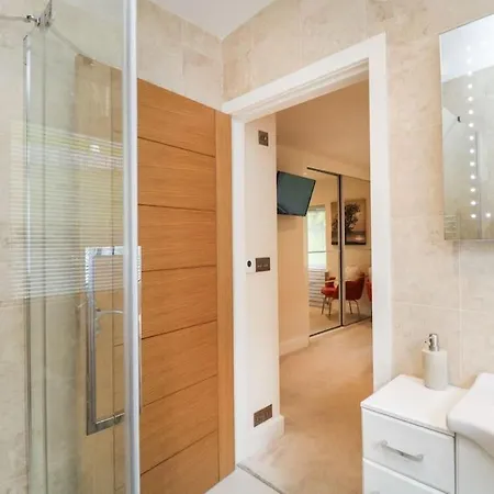 Holiday home Brantlea Detached 4 Bed Home, Hot Tub, View, Parking, Pet Friendly *
